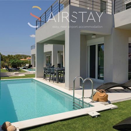 Komos Villas Airport By Airstay أرتيميدا المظهر الخارجي الصورة